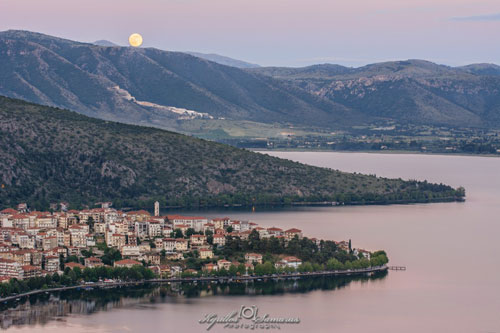 kalokairini panselinos kastoria by kyrillos samaras